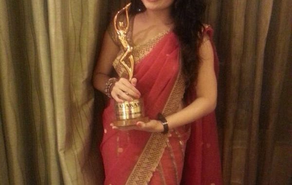 Giaa Manek wins best actress at 22nd Kalakar Awards for ‘Jeannie Aur Juju’